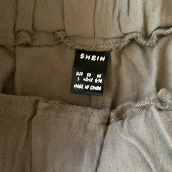 3 SHEIN shorts 🩳  for $20dlls - Picture 4 of 5